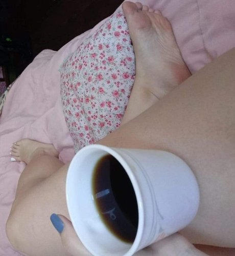 Naken läckt OnlyFans-bild av Pao Tello