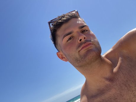 Naken läckt OnlyFans-bild av Lachie