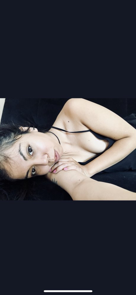 Naken läckt OnlyFans-bild av Vey