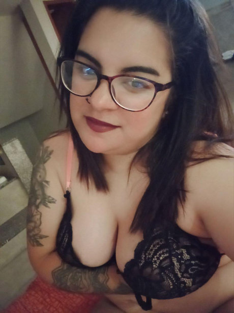 Naken läckt OnlyFans-bild av Flor 