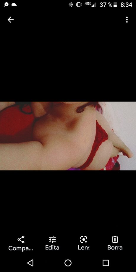 Naken läckt OnlyFans-bild av La Core