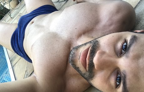 Naken läckt OnlyFans-bild av Hugo Castro