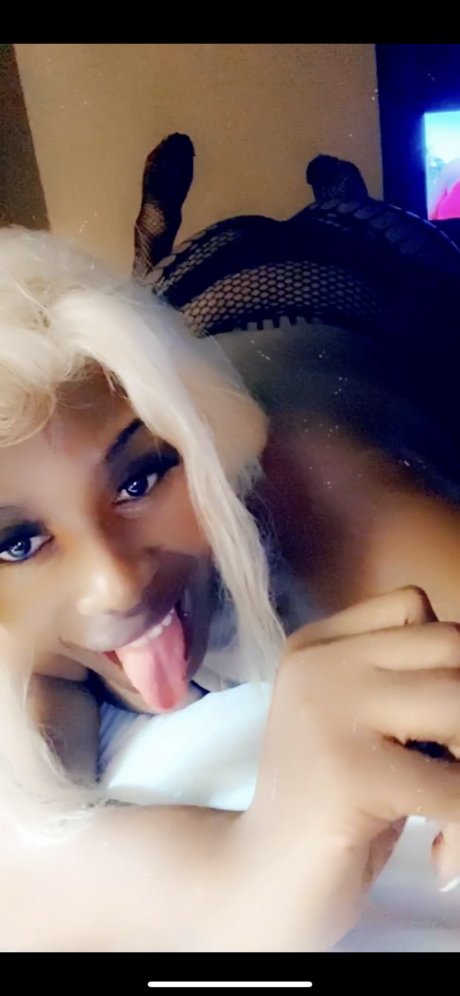 Naken läckt OnlyFans-bild av Juicylips