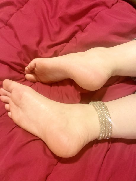 Alaston vuotanut OnlyFans-kuva Fancyfeet27