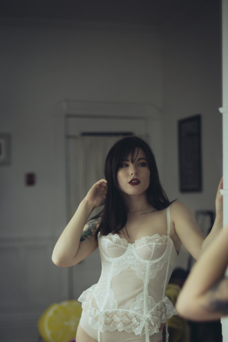 Alaston vuotanut OnlyFans-kuva Lola Von Lust