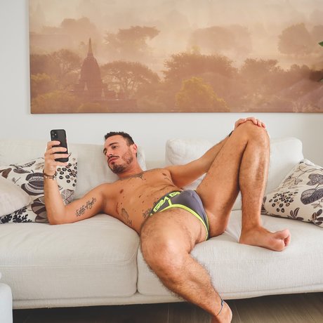 Обнаженная фотография утечки OnlyFans от Ilpuddu88