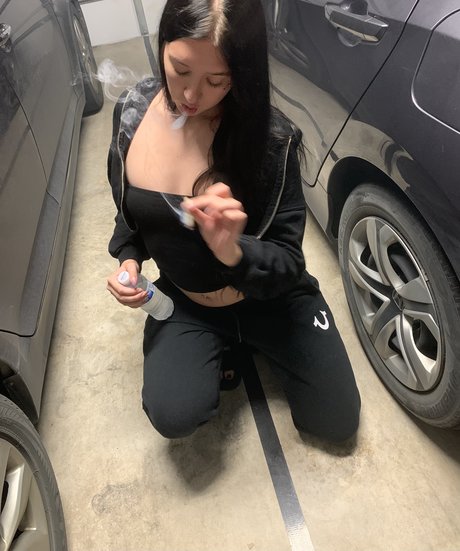 Обнаженная фотография утечки OnlyFans от Snow Bunni 