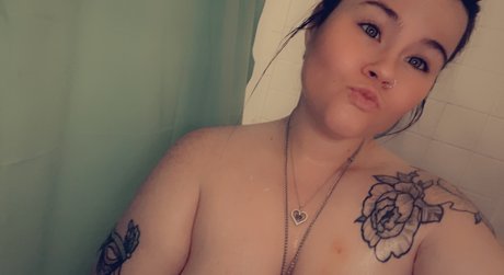 Naken läckt OnlyFans-bild av Amanda