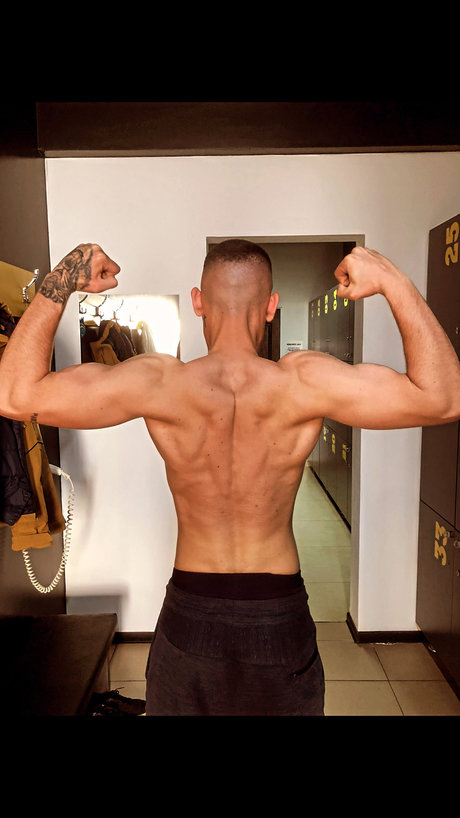 Naken läckt OnlyFans-bild av Paris Homer