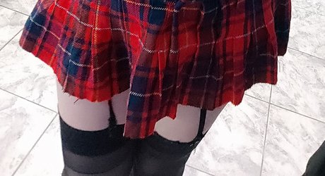 Naken läckt OnlyFans-bild av Samara Cobain