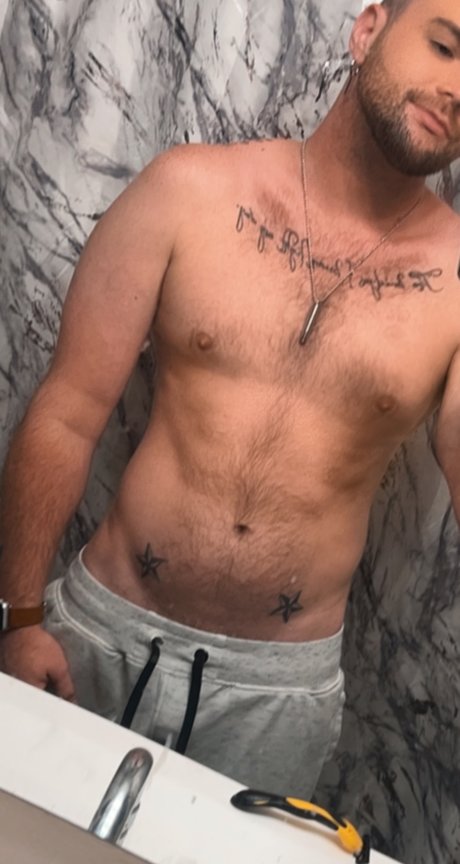 Foto di nudo di fuga di OnlyFans di Nick Carter