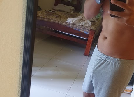 Nagie wyciekłe zdjęcie OnlyFans od Gerard
