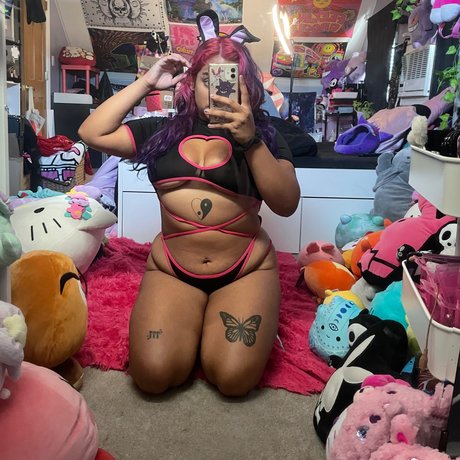Naakte gelekte OnlyFans-foto van Omg Kitty 