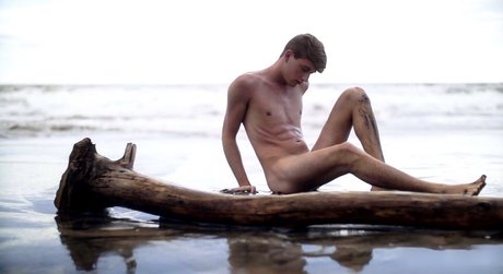 Naken läckt OnlyFans-bild av Cameron Price