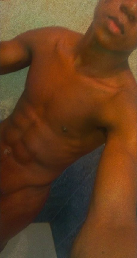 Naken lekkede OnlyFans-bilde av Bronw King