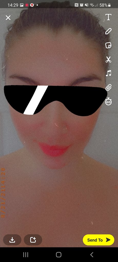 Foto nua vazada do OnlyFans de Masked Mistress 21