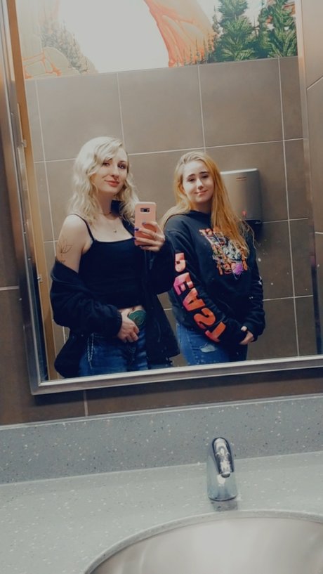 Alaston vuotanut OnlyFans-kuva Kaysey