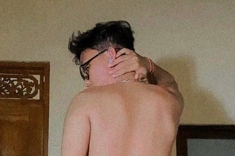 Обнаженная фотография утечки OnlyFans от Nudist Bali