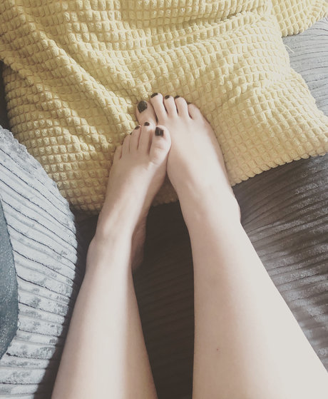 Photo nue de fuite OnlyFans de Fabulous Feet Ampamp Busty Boobs