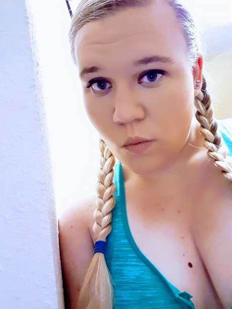 Nøgent lækket OnlyFans-billede af Kay