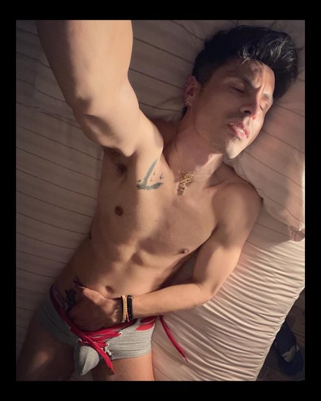 Nahá fotka uniklých OnlyFans od Cris Bricks