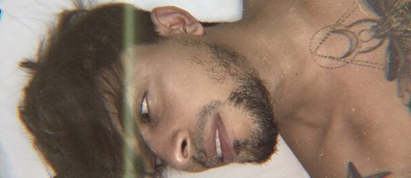 Обнаженная фотография утечки OnlyFans от Edwin Fiayo