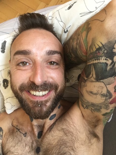 Foto nua vazada do OnlyFans de Mion