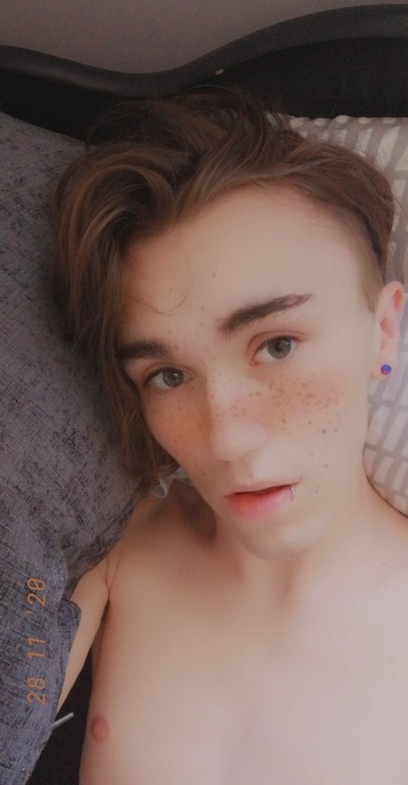 Alasti lekkinud OnlyFans-i pilt Maya