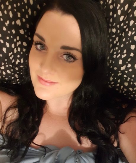 Naken läckt OnlyFans-bild av Girl On Fire