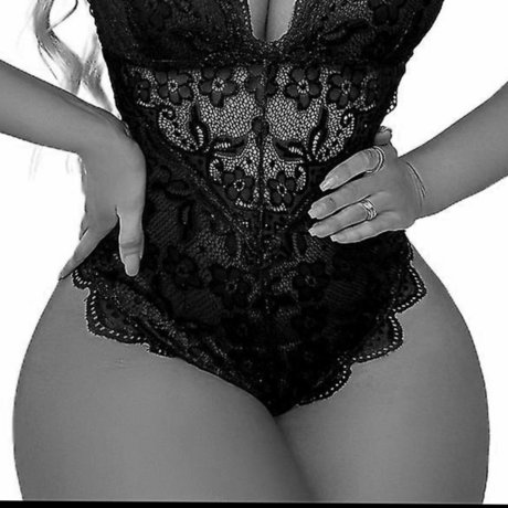 Nahá fotka uniklých OnlyFans od Blondebombshell