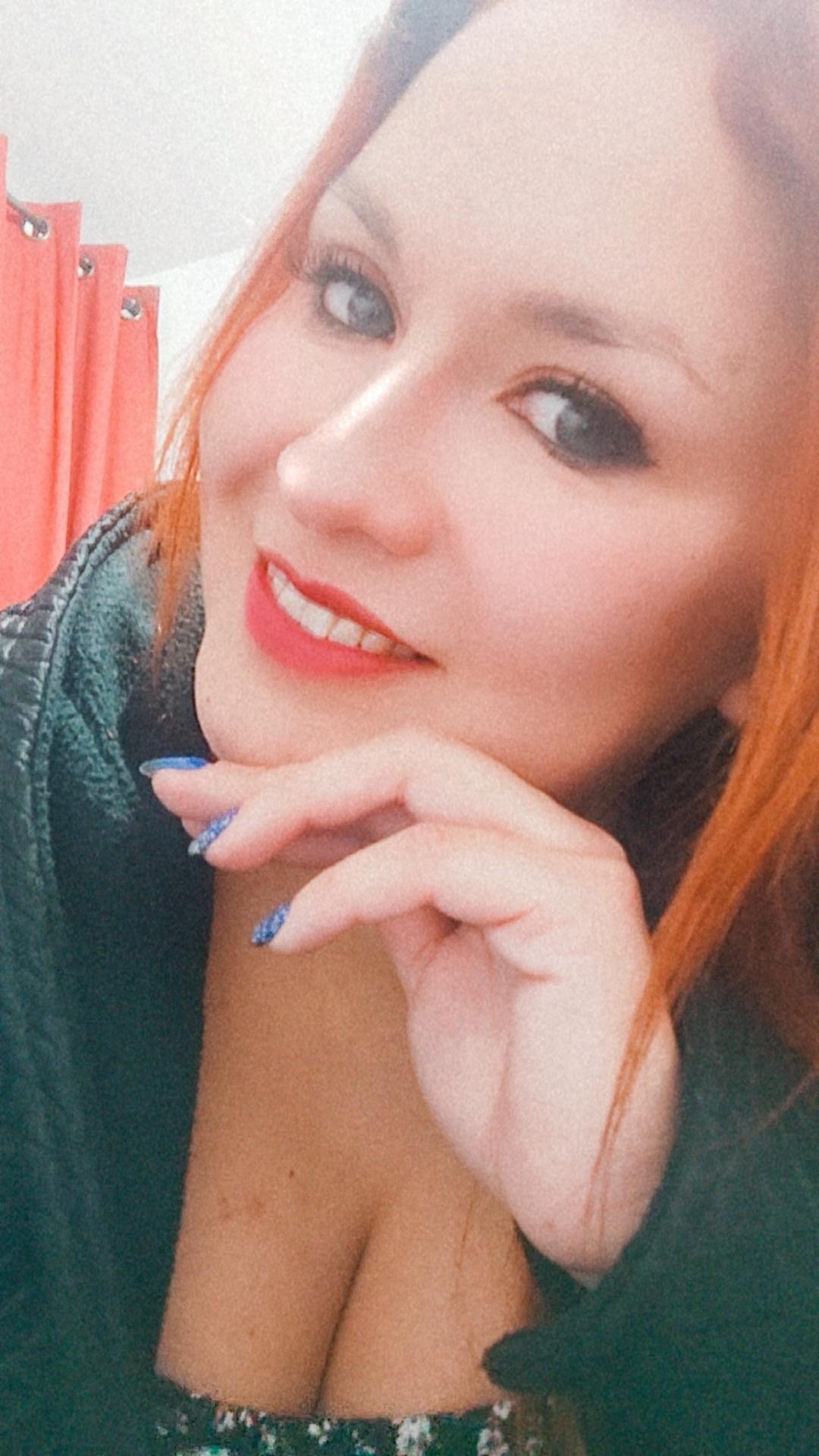 Alaston vuotanut OnlyFans-kuva Carolinitis #2