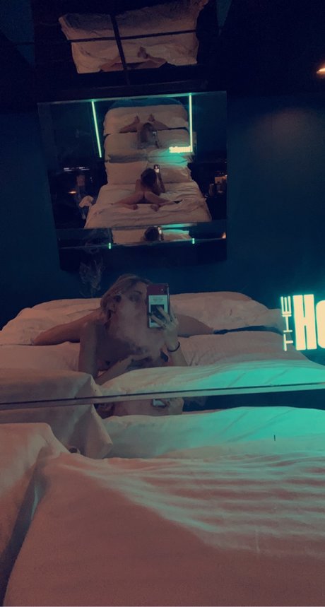 Naken läckt OnlyFans-bild av Brianna Blue
