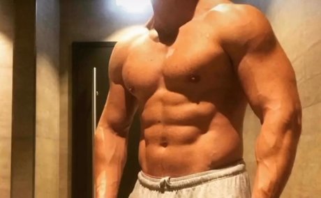Naken läckt OnlyFans-bild av Xxlbeastm