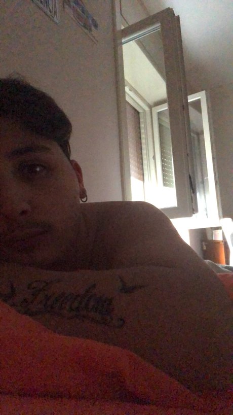 Обнаженная фотография утечки OnlyFans от Giuseppe993