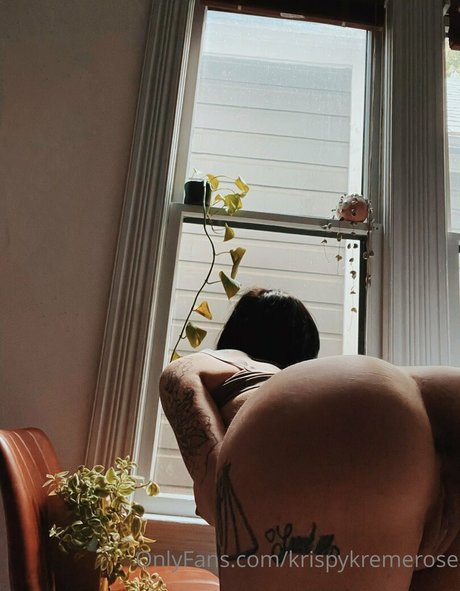 Nahá fotka uniklých OnlyFans od Krispykremerose