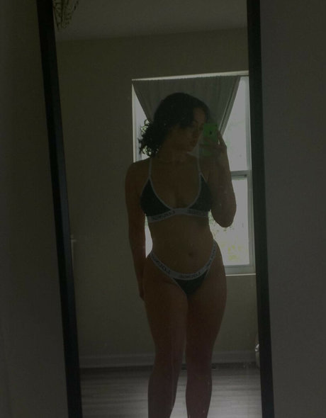 Nahá fotka uniklých OnlyFans od Itzcrissabitxh