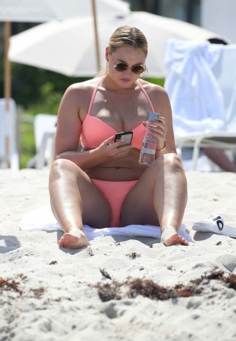 Iskra Lawrence