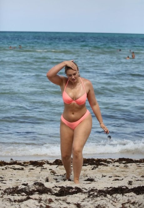 Iskra Lawrence