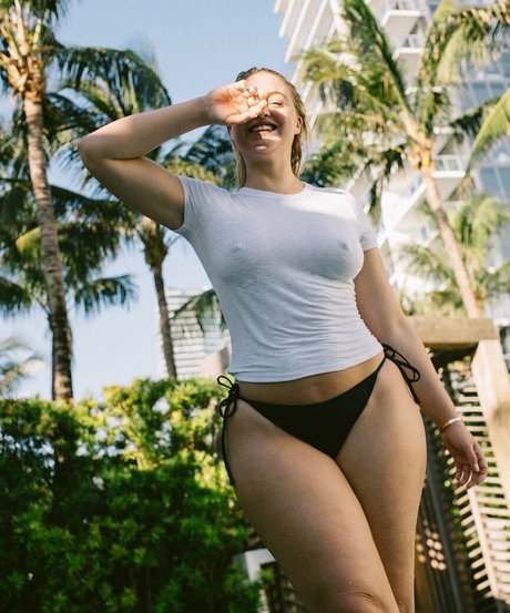 Iskra Lawrence