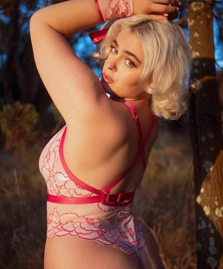 Iskra Lawrence