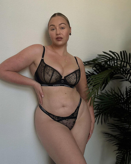 Iskra Lawrence