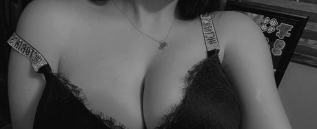 Nahá fotka uniklých OnlyFans od Emswrldxo