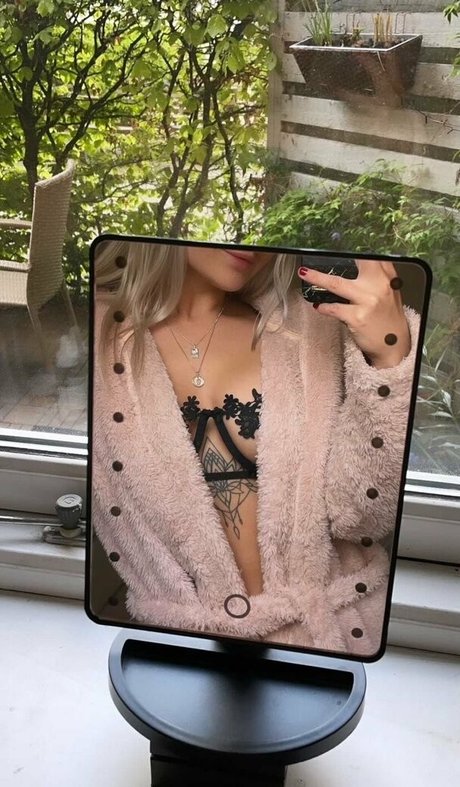 Nahá fotka uniklých OnlyFans od Majabebe
