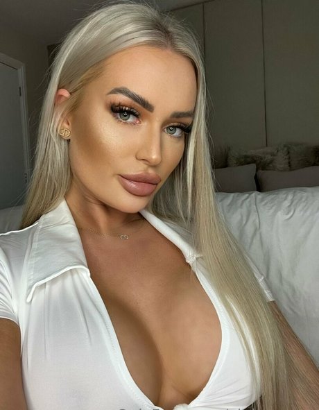 Naken läckt OnlyFans-bild av Viplaurenxx