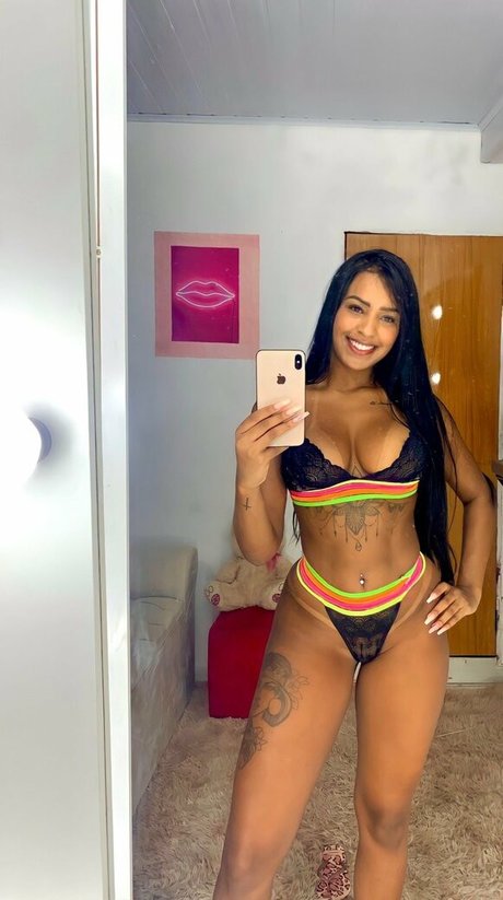 Naken läckt OnlyFans-bild av Catharina Gama