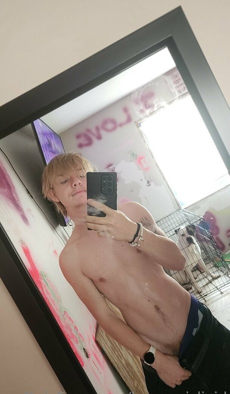 Alaston vuotanut OnlyFans-kuva Keeganislivid