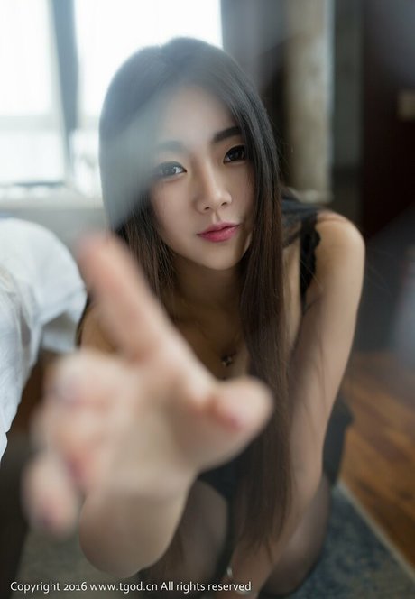 Naken lekkede OnlyFans-bilde av China Xiuren