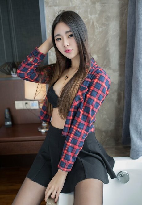 China Xiuren OnlyFansリークヌード写真