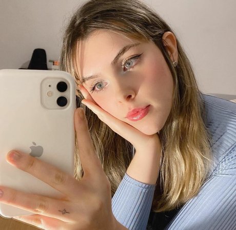 Foto di nudo di fuga di OnlyFans di Olivia Herdt