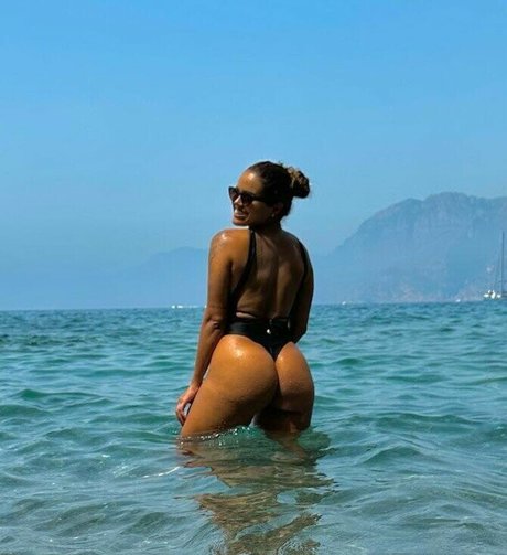 Naken lekkede OnlyFans-bilde av Caroline Veronica